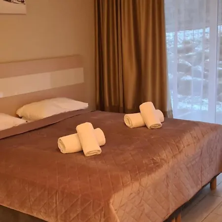 Czarna Gora Is 8 Apartment